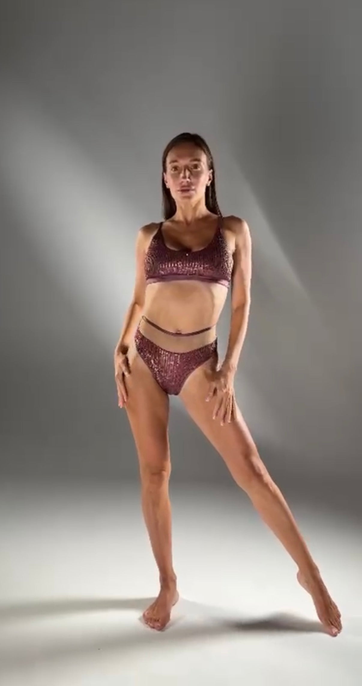 Polerina - Nixa sequin top wine