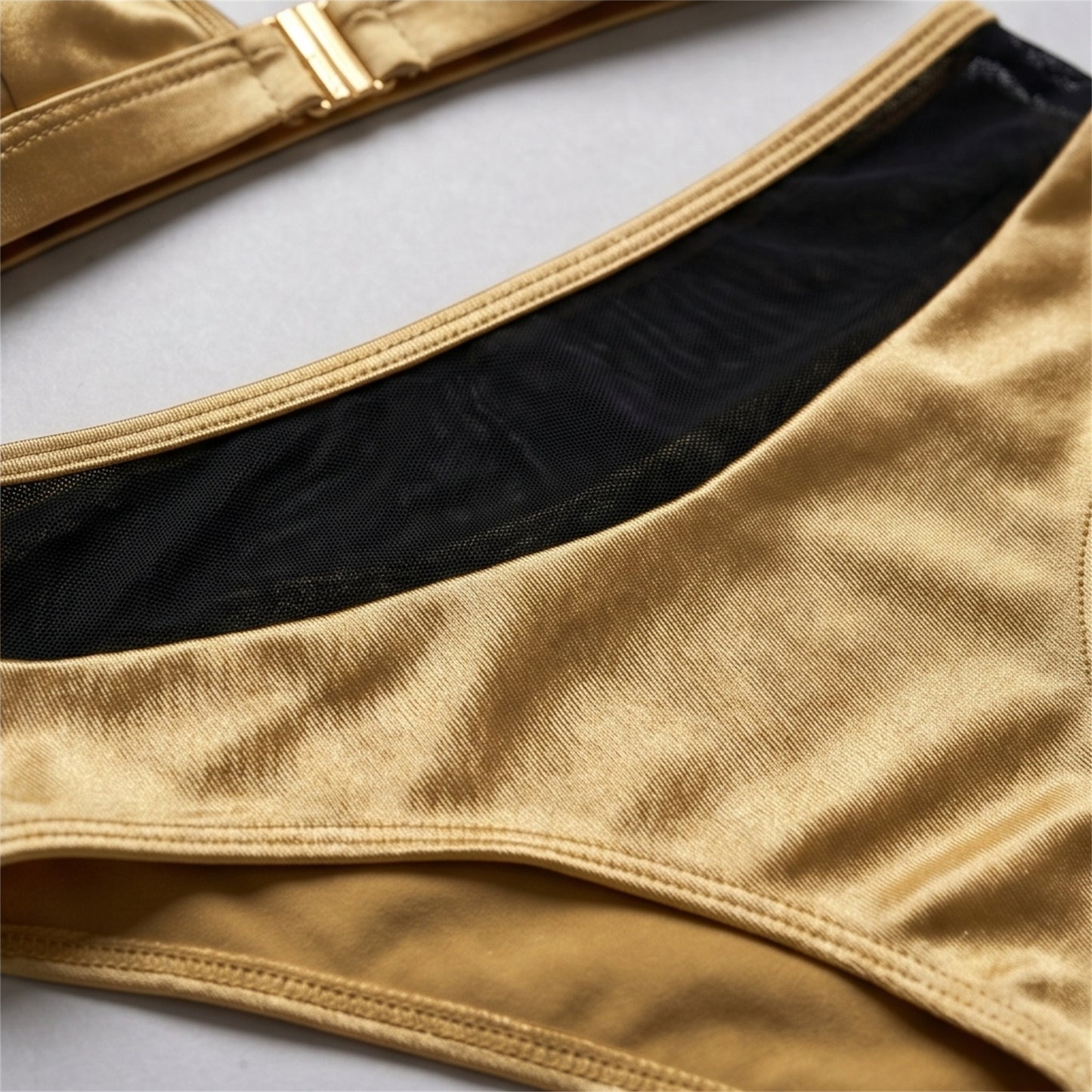 Loreley Léa Shiny Golden top