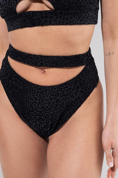 RAD BAHARI LEOPARD SHORTS – SCHWARZER GLITZER